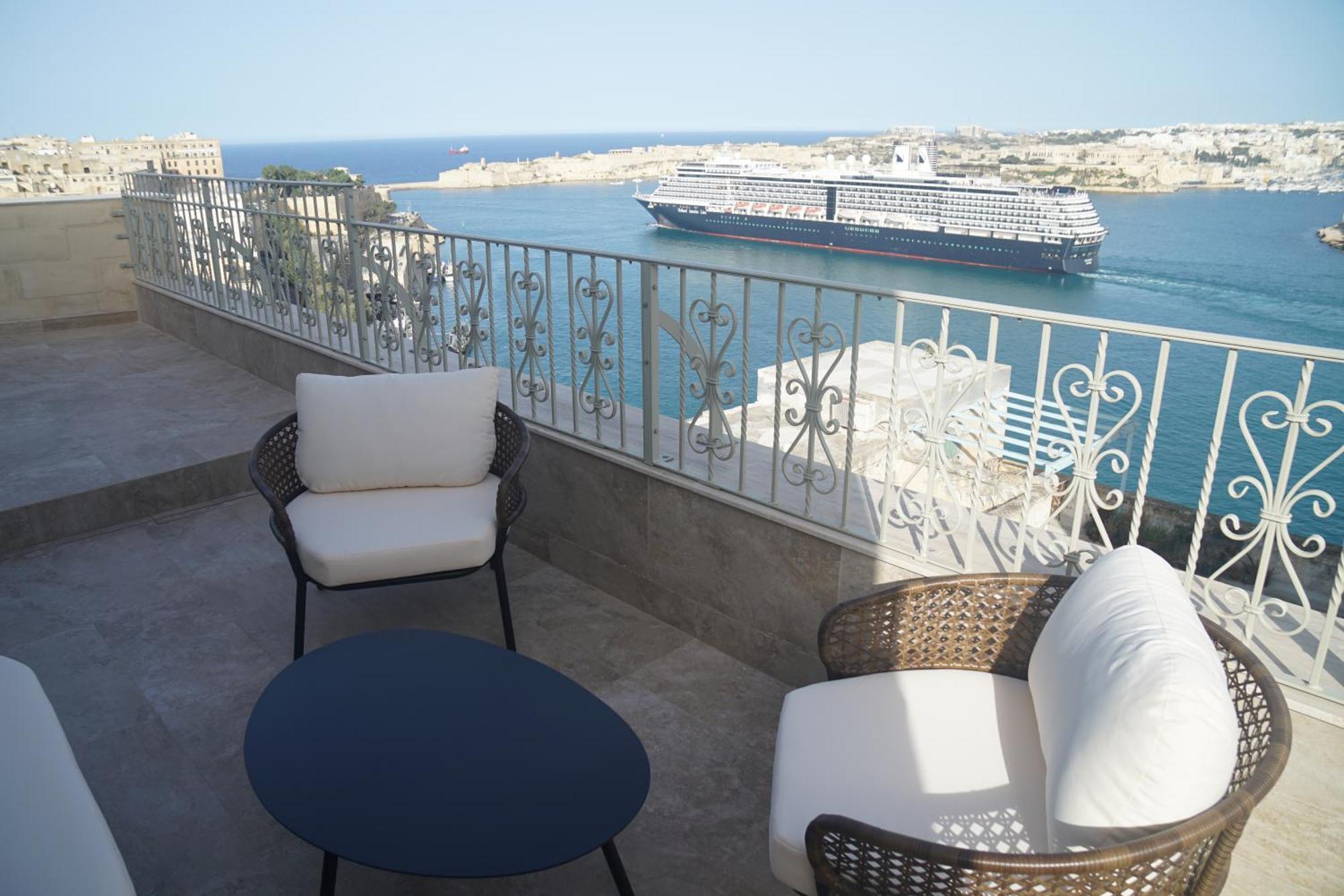 Battery House Hotel Valletta Exterior photo